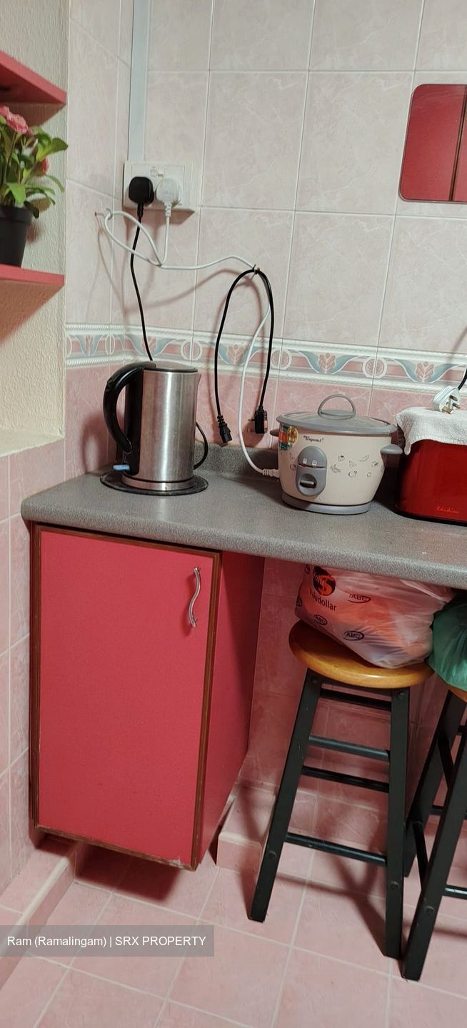 Blk 939 Hougang Street 92 (Hougang), HDB 4 Rooms #588893981